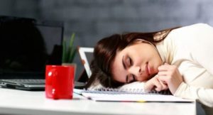 Univadis_21.3_Mat_can_bang_noi_tiet_co_the_gay_met_moi_BS_Thu_Van