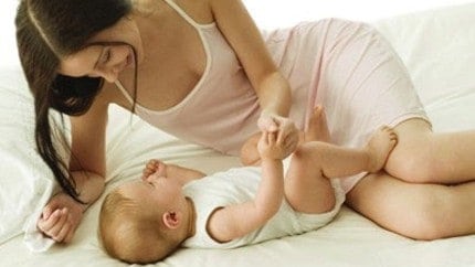 dang cho con bu me nen an nhu the nao