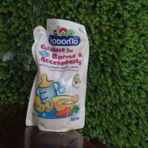 dung-dich-nuoc-rua-binh-cho-tre-so-sinh-cao-cap