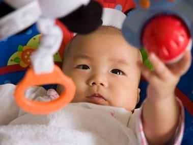 tim hieu su phat trien cua tre so sinh